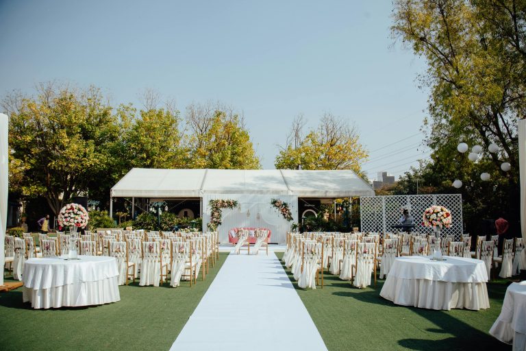 Top Tips for Planning Outdoor Family Celebrations